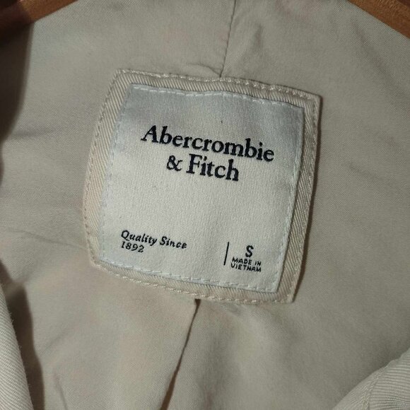 Abercrombie & Fitch Women S Preppy White Versatile Vintage Baddie Popover Jacket - Picture 2 of 14